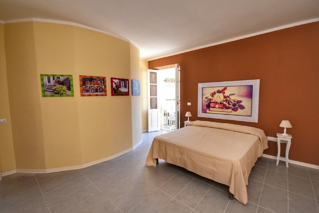 Domus Regia Otel Olbia Dış mekan fotoğraf