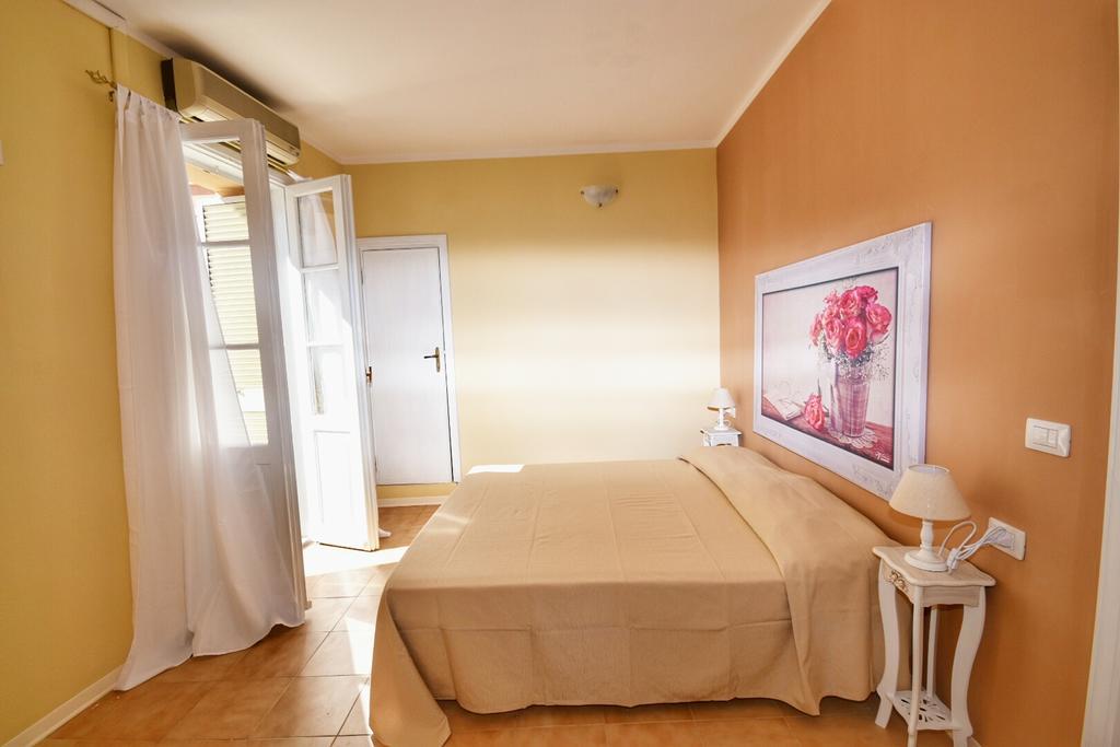 Domus Regia Otel Olbia Dış mekan fotoğraf