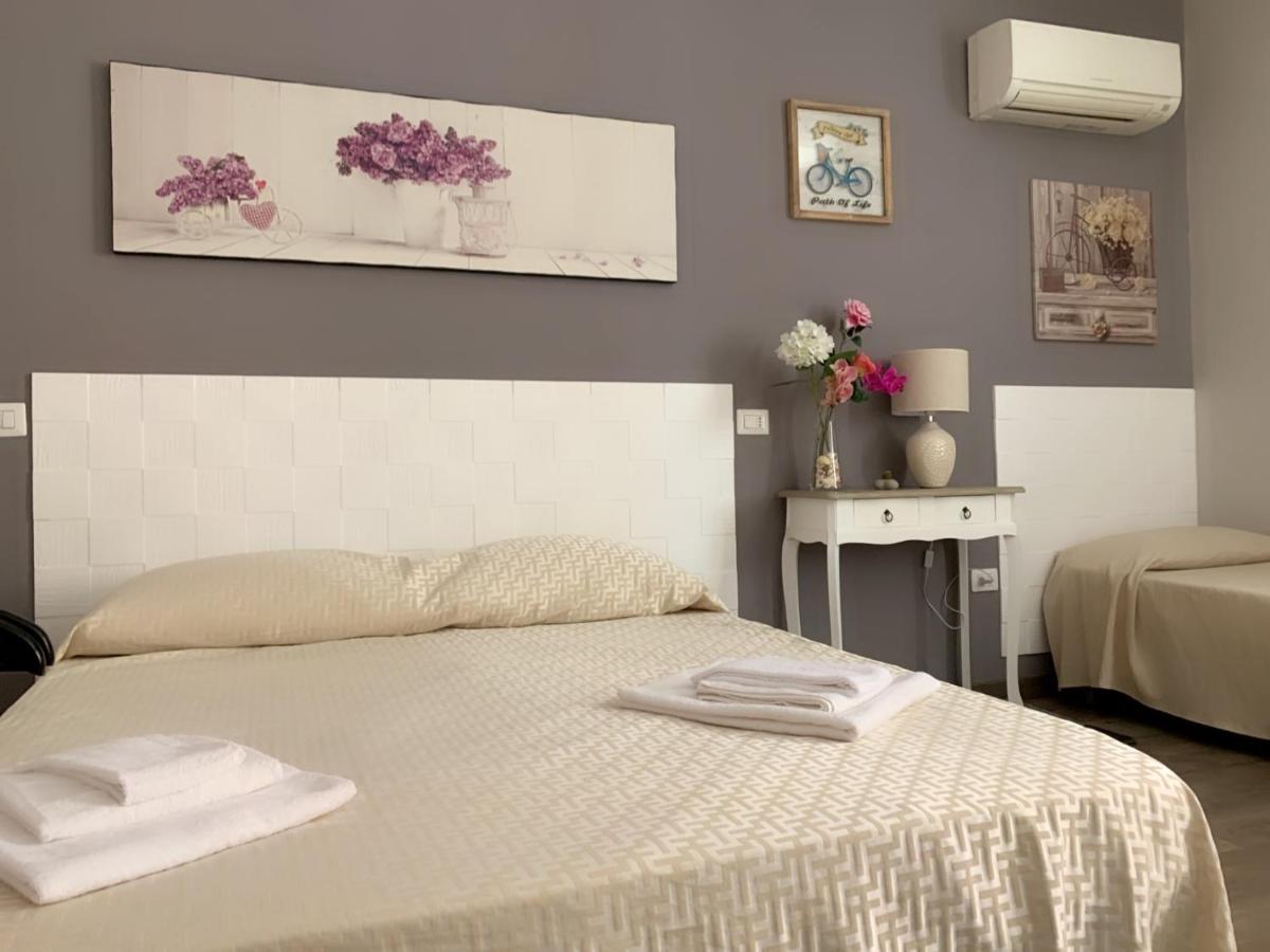 Domus Regia Otel Olbia Dış mekan fotoğraf