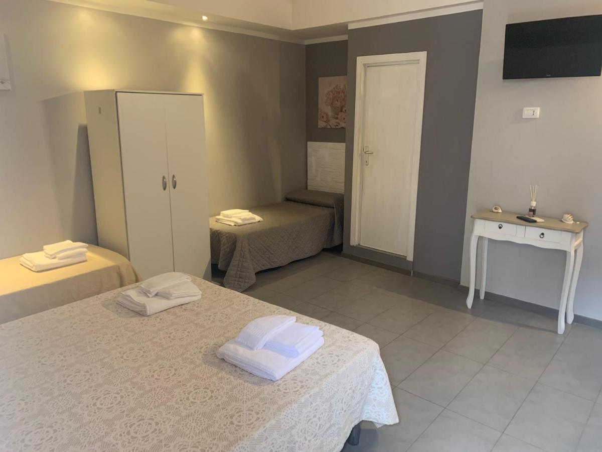 Domus Regia Otel Olbia Dış mekan fotoğraf